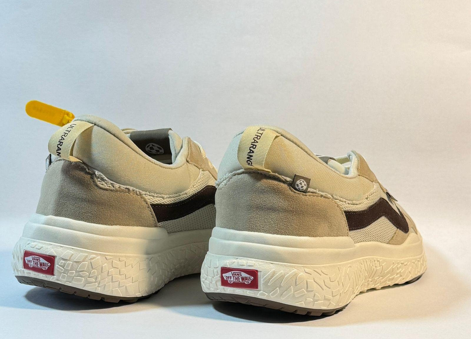 Tênis Vans UltraRange Neo VR3 Bege/Café