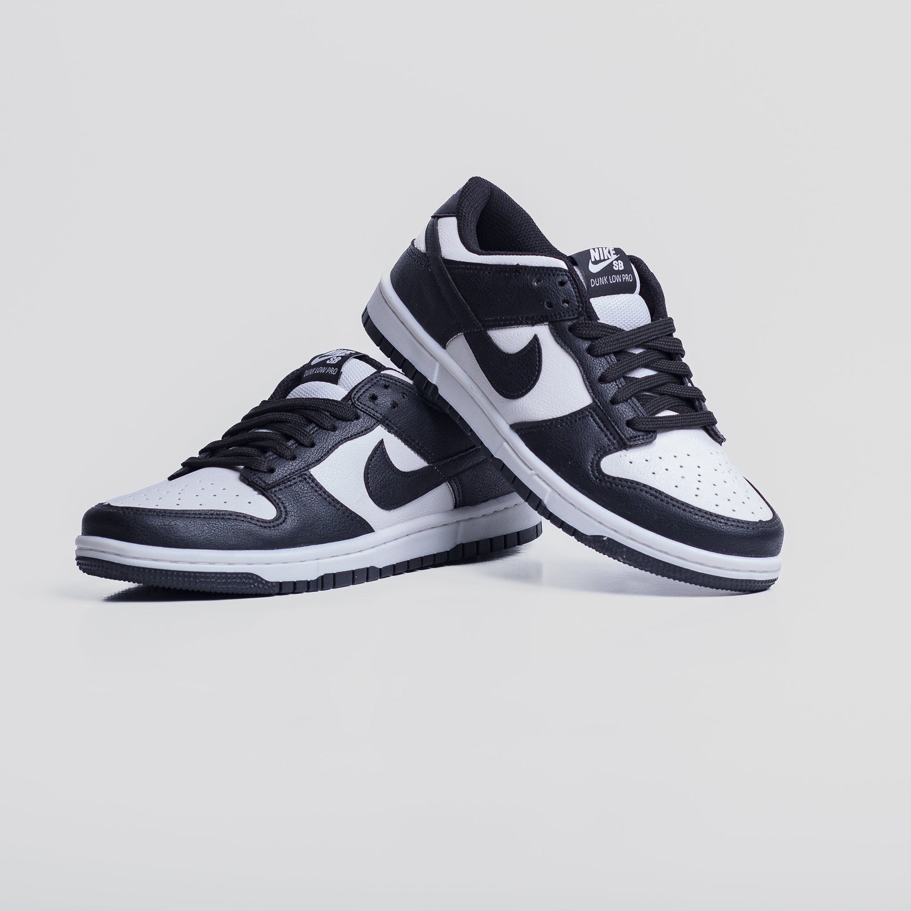 Tênis Nike Dunk Low Preto Branco