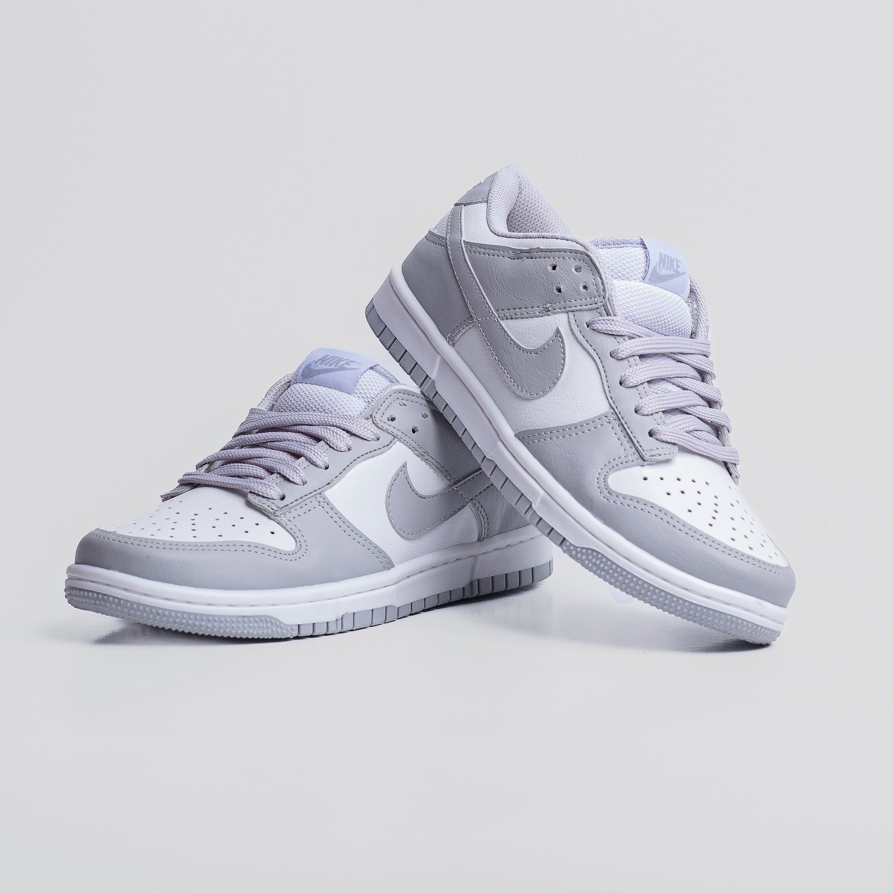Tênis Nike Dunk Low Cinza