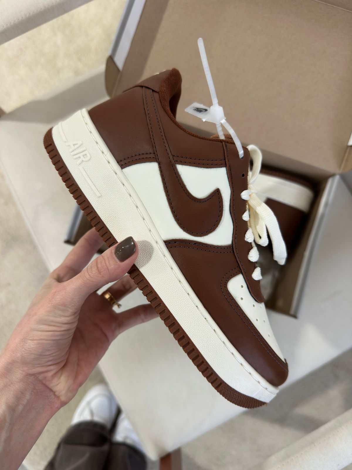 Tênis Nike Air Force F1 Cacau Edição Limitada