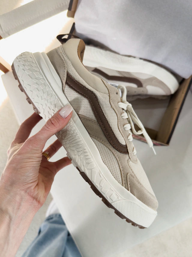 Tênis Vans UltraRange Neo VR3 Bege/Café